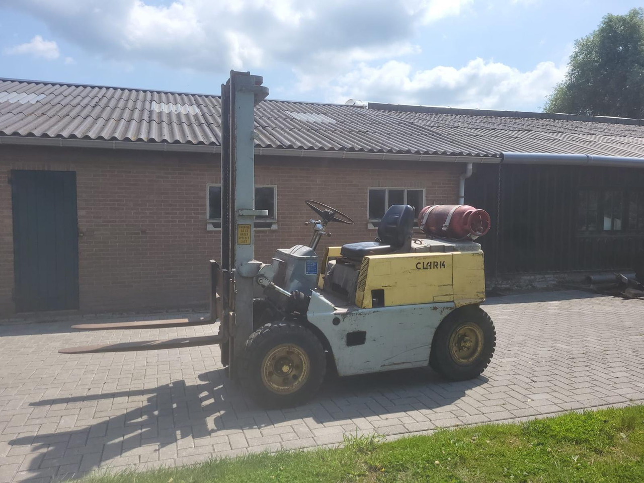 Clark CY40 Heftruck LPG - Xe nâng gas: hình 2 Clark CY40 Heftruck LPG - Xe nâng gas: hình 2