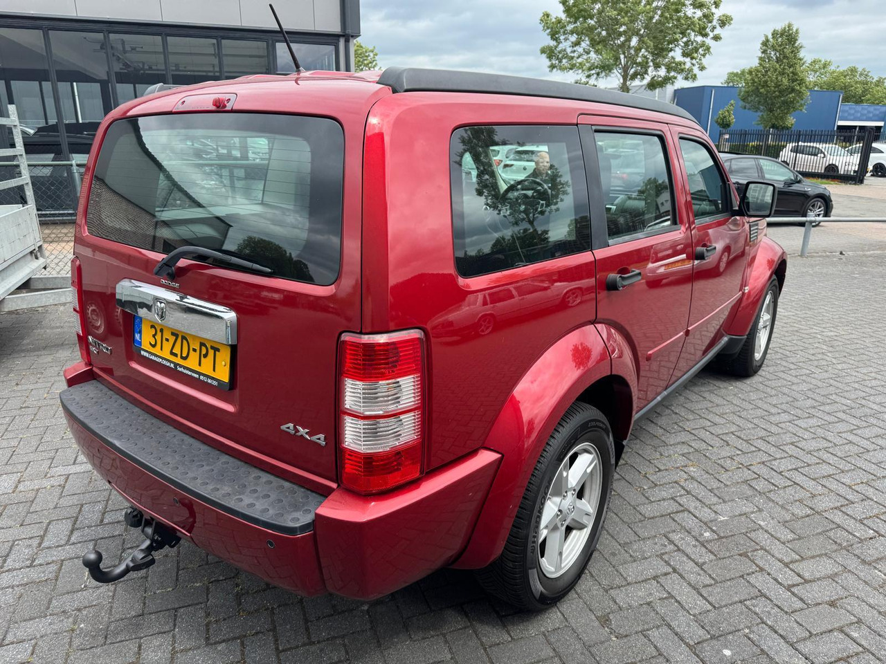 Dodge Nitro 3.7 V6 SXT | 2008 | 209.339 km | 31-ZD-PT - SUV: hình 3 Dodge Nitro 3.7 V6 SXT | 2008 | 209.339 km | 31-ZD-PT - SUV: hình 3