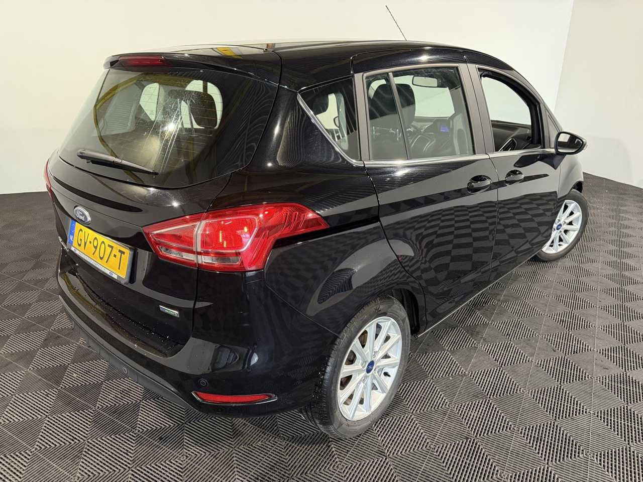 Ford | B-Max | 1.0 EcoBoost Titanium | 2015 | 149.480 km | GV907T | Logisch - Xe hơi: hình 2 Ford | B-Max | 1.0 EcoBoost Titanium | 2015 | 149.480 km | GV907T | Logisch - Xe hơi: hình 2