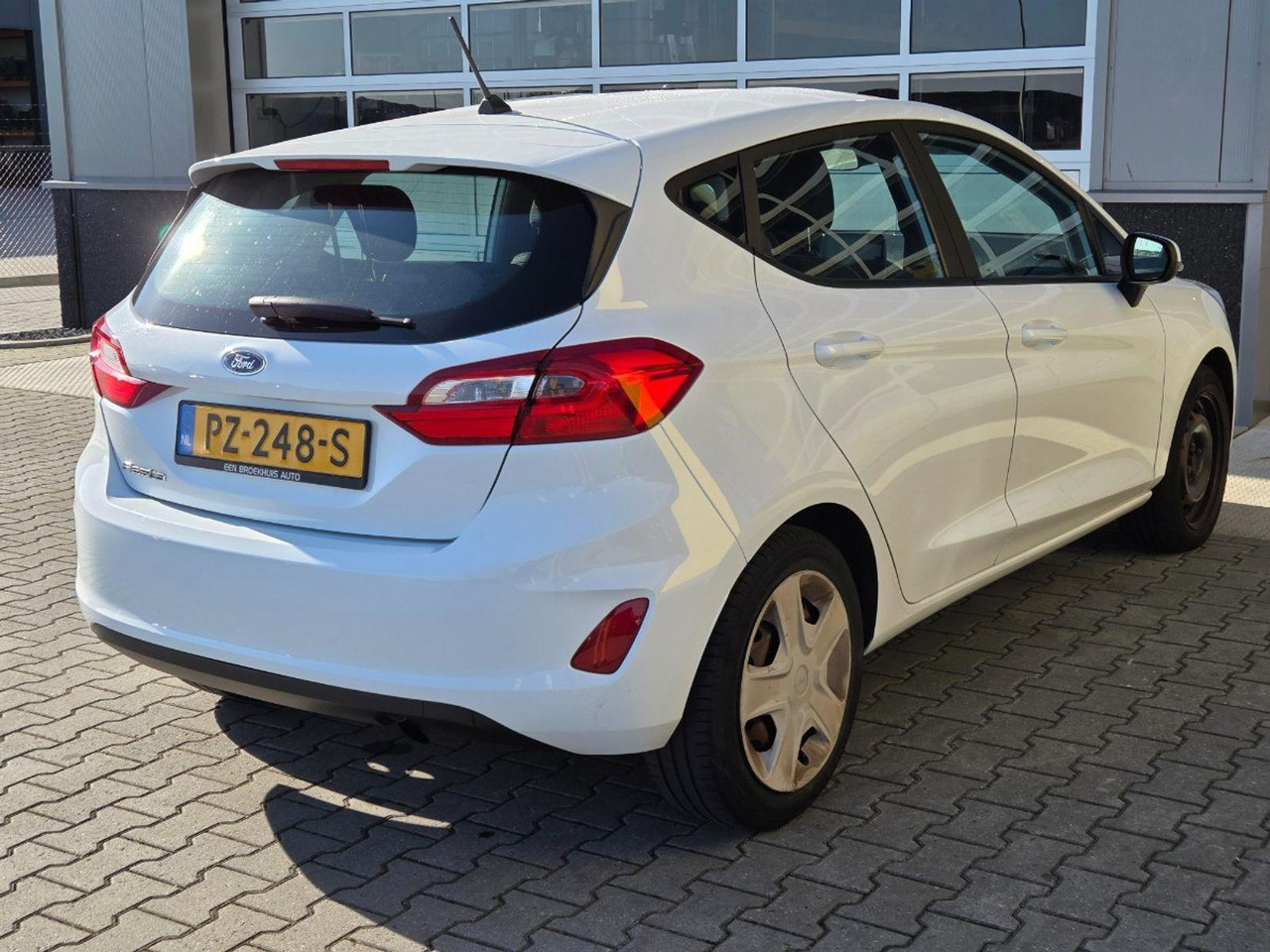 Ford Fiesta 1.1 Trend | 2017 | 145.164 km | PZ248S | NAP: Logisch - Hatchback: hình 4 Ford Fiesta 1.1 Trend | 2017 | 145.164 km | PZ248S | NAP: Logisch - Hatchback: hình 4