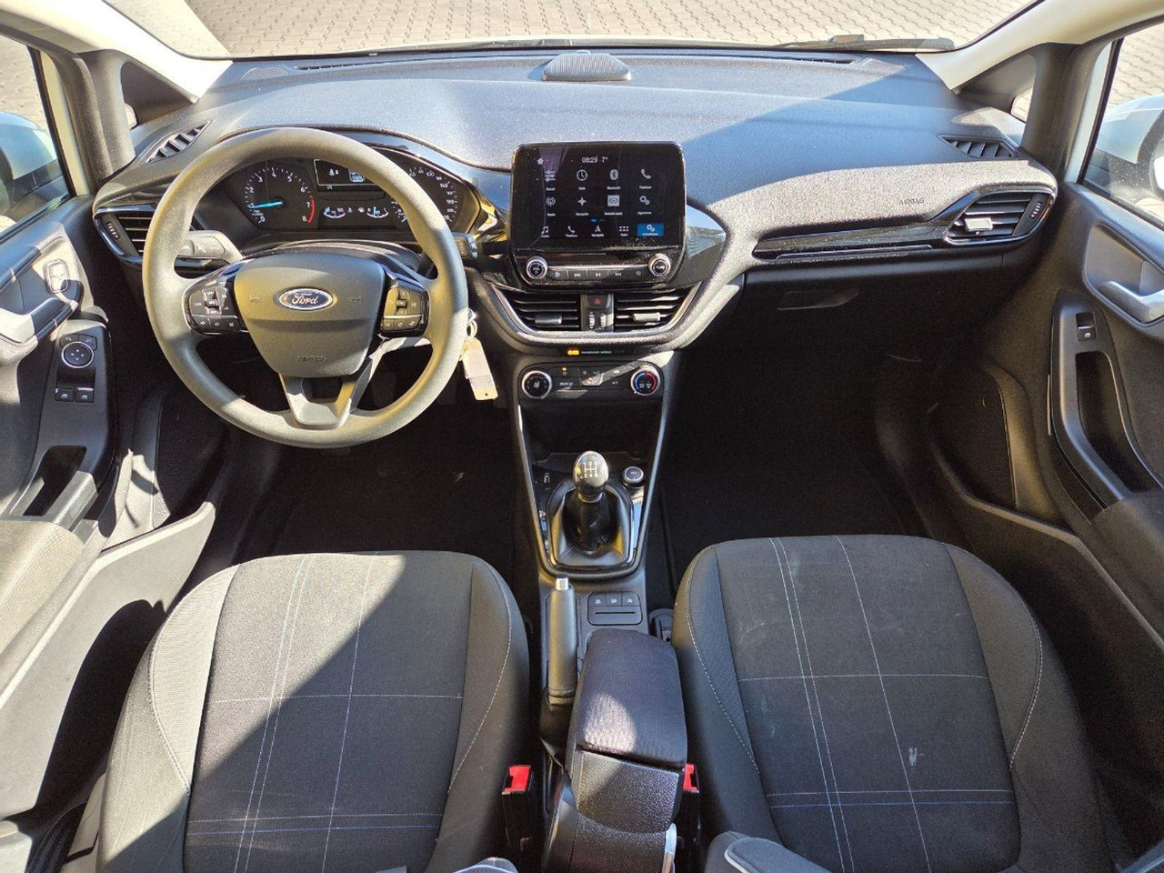 Ford Fiesta 1.1 Trend | 2017 | 145.164 km | PZ248S | NAP: Logisch - Hatchback: hình 5 Ford Fiesta 1.1 Trend | 2017 | 145.164 km | PZ248S | NAP: Logisch - Hatchback: hình 5
