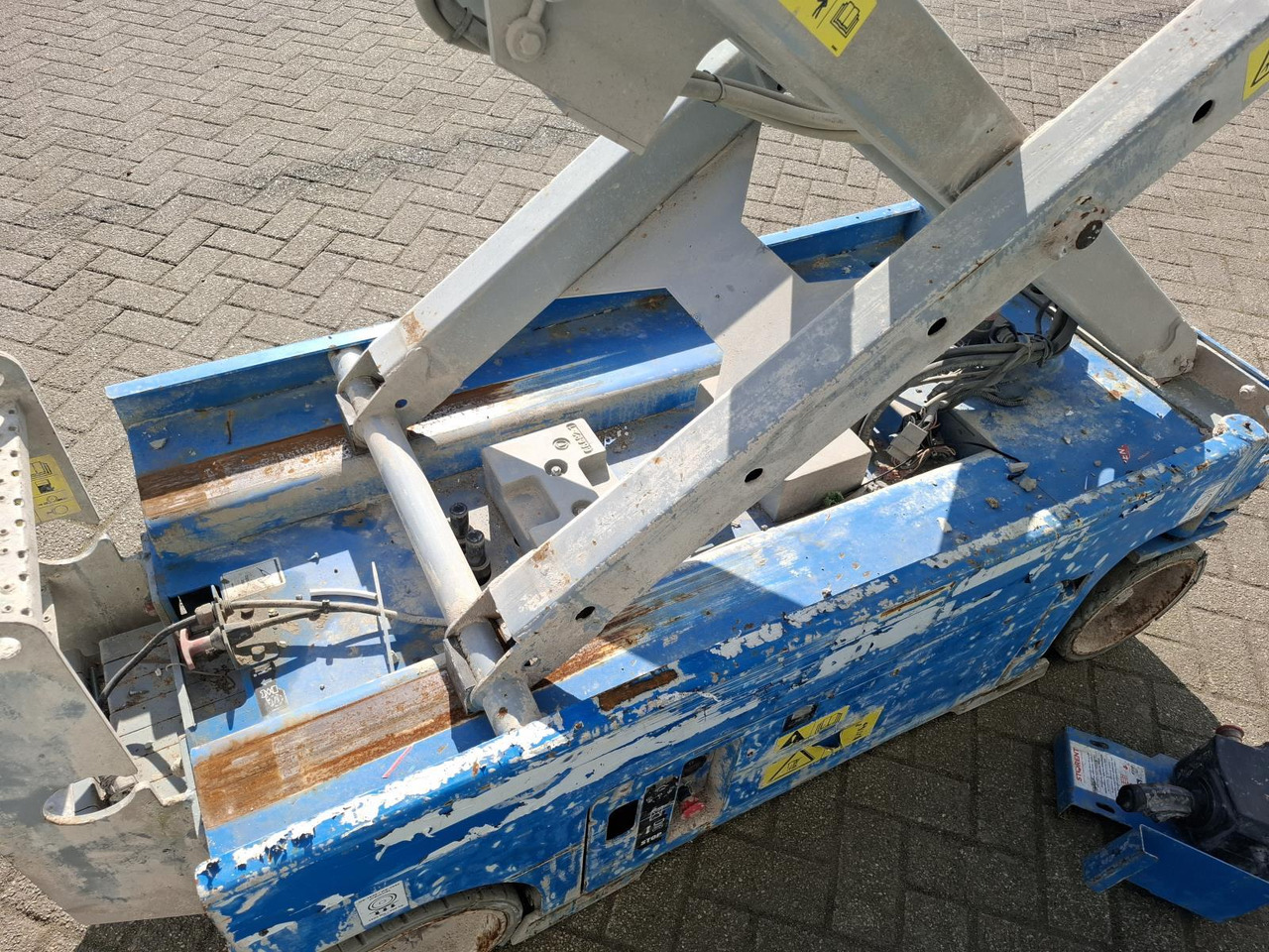 Máy nâng người hình kéo Genie GS 1930 Schaarlift: hình 10