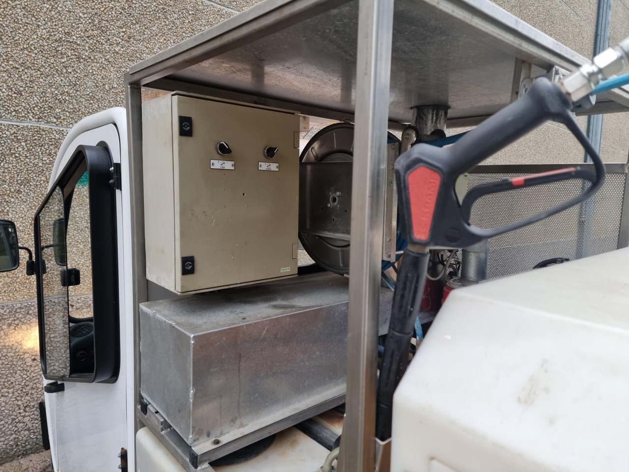Goupil G3 Kipper met Hogedrukreiniger T-07-BSZ - Xe golf: hình 2 Goupil G3 Kipper met Hogedrukreiniger T-07-BSZ - Xe golf: hình 2