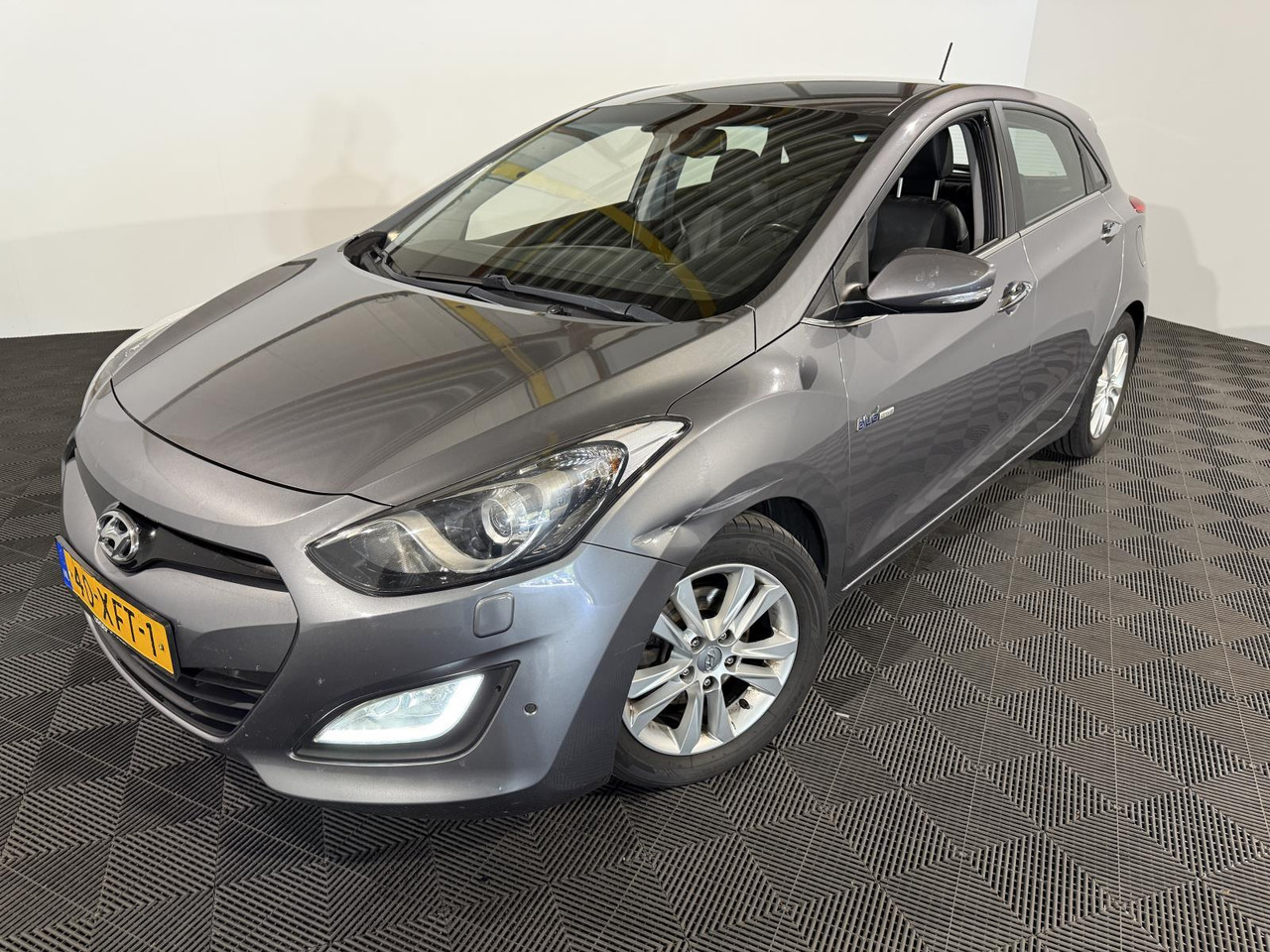 Hyundai | i30 | 1.6 GDI i-Catcher | 2012 | 287.418 km | 40XFT1 | Logisch - Hatchback: hình 1 Hyundai | i30 | 1.6 GDI i-Catcher | 2012 | 287.418 km | 40XFT1 | Logisch - Hatchback: hình 1