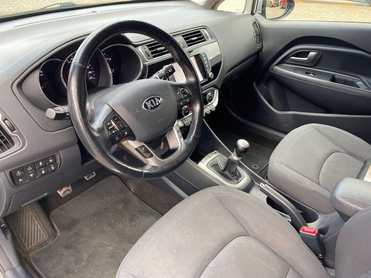 Kia Rio 1.2 CVVT ExecutiveLine | 2016 | 136.369 km | KP810H | NAP: Logisch - Hatchback: hình 5 Kia Rio 1.2 CVVT ExecutiveLine | 2016 | 136.369 km | KP810H | NAP: Logisch - Hatchback: hình 5