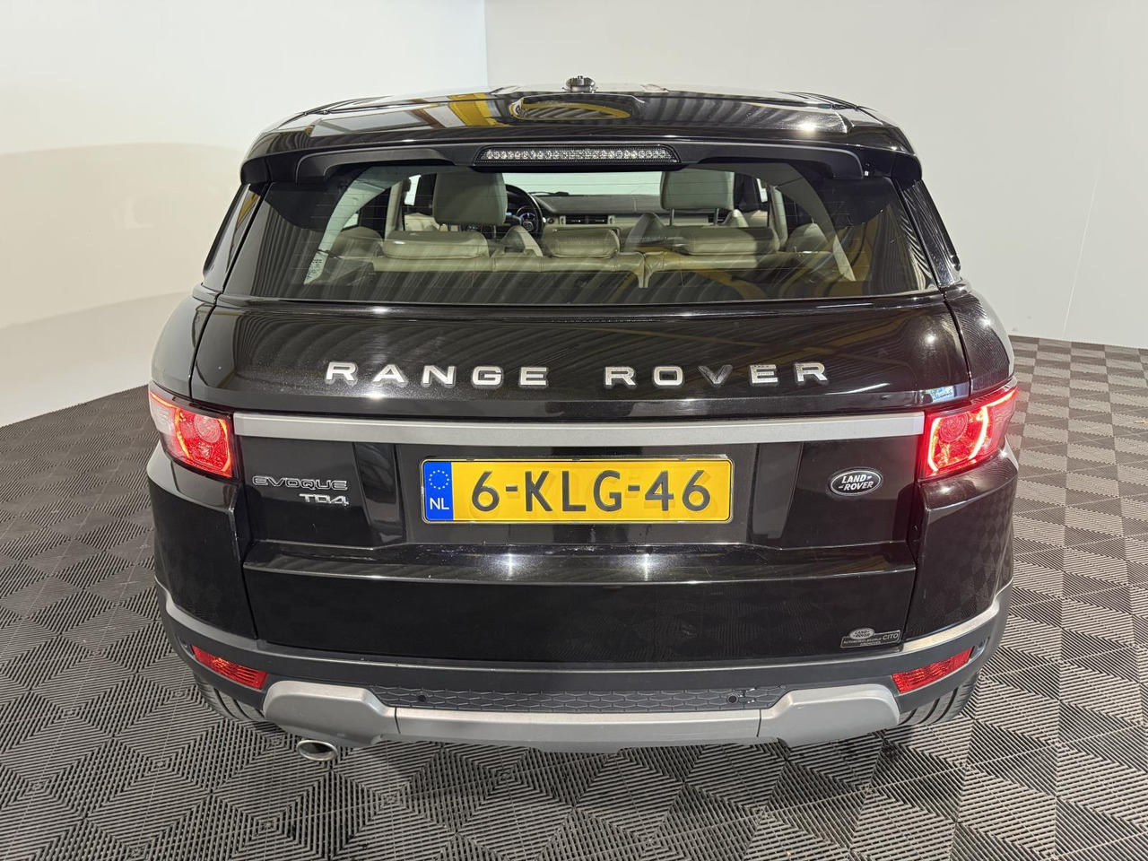 Land Rover Range Rover Evoque 2.2 TD4 4WD Pure | 2013 | 288.735 km | 6-KLG-46 - SUV: hình 4 Land Rover Range Rover Evoque 2.2 TD4 4WD Pure | 2013 | 288.735 km | 6-KLG-46 - SUV: hình 4