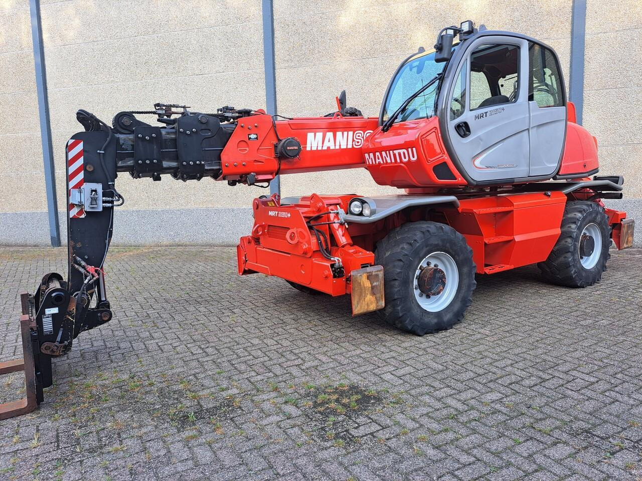 Manitou MRT 2150+ Privilege All-Terrain Roterende Verreiker (2015) - Xe nhấc hình viễn vọng kính: hình 2 Manitou MRT 2150+ Privilege All-Terrain Roterende Verreiker (2015) - Xe nhấc hình viễn vọng kính: hình 2