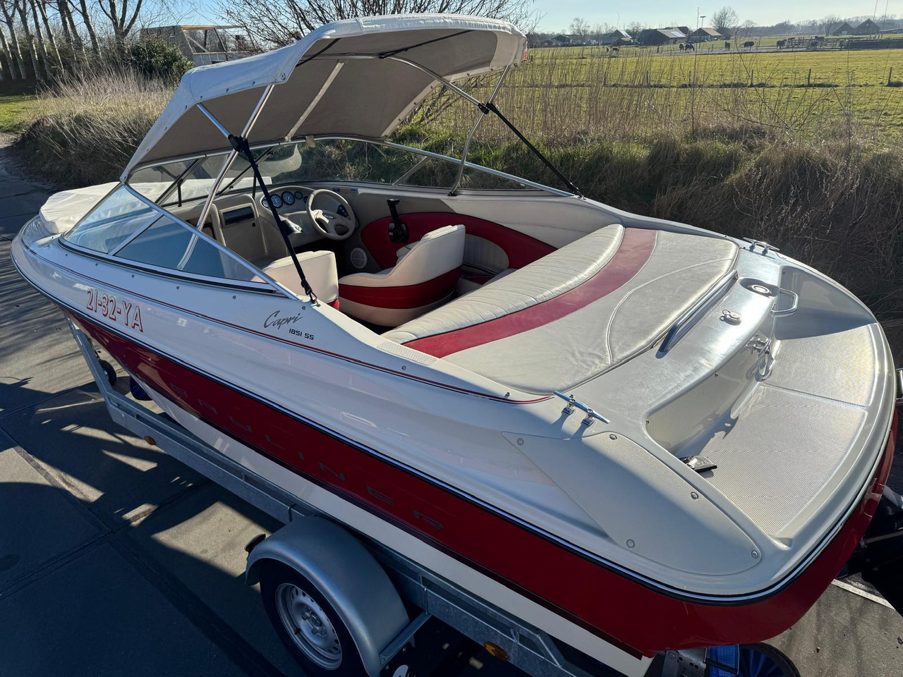 Bayliner Capri 1851 SS 4,3L V6+ Kalf Trailer - Máy móc khác: hình 4 Bayliner Capri 1851 SS 4,3L V6+ Kalf Trailer - Máy móc khác: hình 4