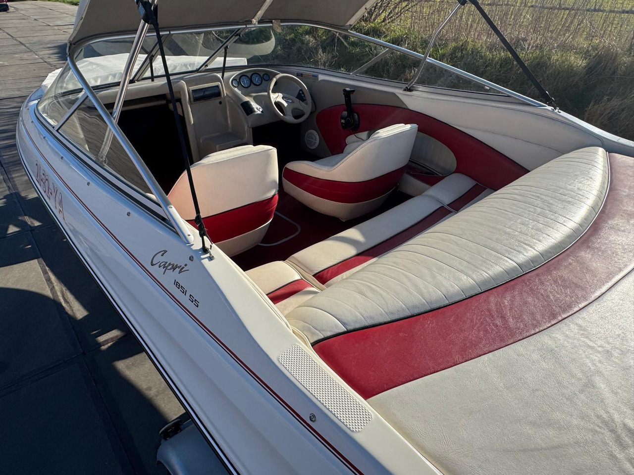 Bayliner Capri 1851 SS 4,3L V6+ Kalf Trailer - Máy móc khác: hình 2 Bayliner Capri 1851 SS 4,3L V6+ Kalf Trailer - Máy móc khác: hình 2