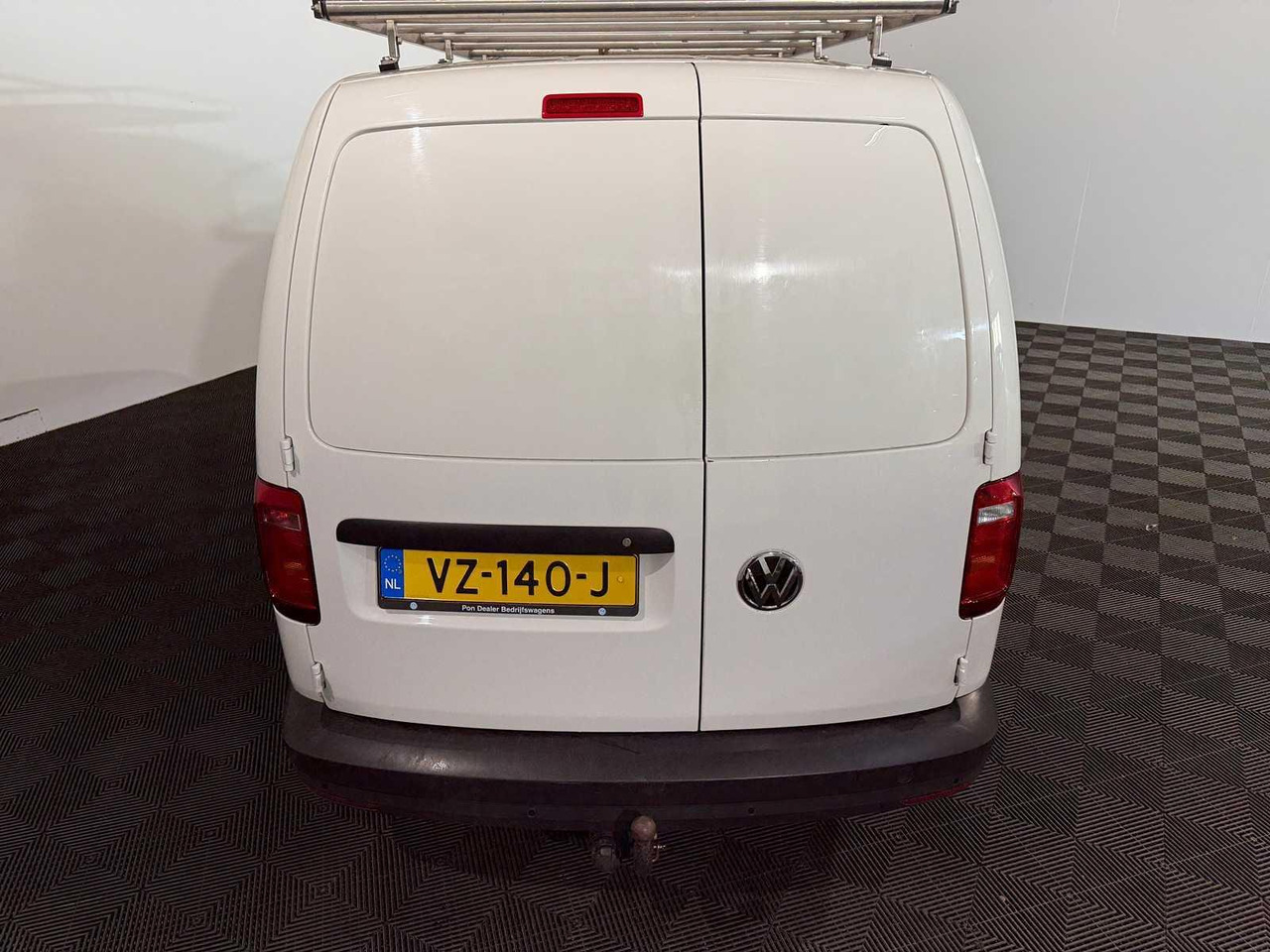 Volkswagen Caddy 2.0 TDI L1H1 BMT Comfortline VZ-140-J 169.307 km - Máy móc khác: hình 2 Volkswagen Caddy 2.0 TDI L1H1 BMT Comfortline VZ-140-J 169.307 km - Máy móc khác: hình 2