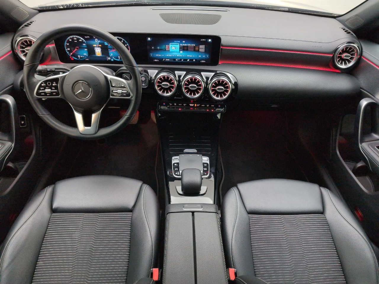 Mercedes-Benz CLA-klasse Shooting Brake 220 Advantage | 2020 | 57.398 km | Automaat | H952FP | NAP: Logisch - Xe hơi: hình 5 Mercedes-Benz CLA-klasse Shooting Brake 220 Advantage | 2020 | 57.398 km | Automaat | H952FP | NAP: Logisch - Xe hơi: hình 5
