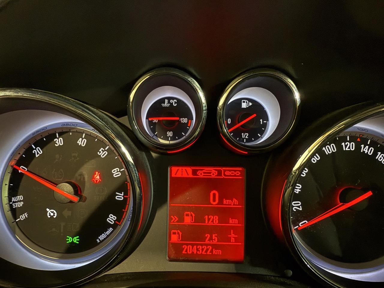 Opel Astra 1.4 Turbo Cosmo | 204.324 km | 2013 | 1-KBZ-97 - Hatchback: hình 5 Opel Astra 1.4 Turbo Cosmo | 204.324 km | 2013 | 1-KBZ-97 - Hatchback: hình 5