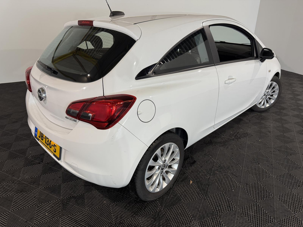 Opel Corsa 1.3 CDTI Business+ 2016 274.545 km JB-136-S - Hatchback: hình 5 Opel Corsa 1.3 CDTI Business+ 2016 274.545 km JB-136-S - Hatchback: hình 5