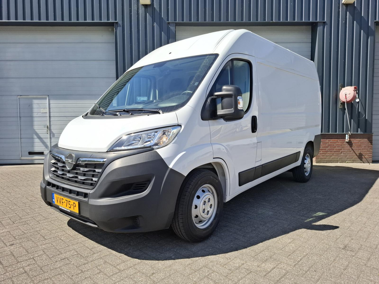 Opel Movano-E L2H2 | 2023 | 82 km | VVF-75-P - Xe van chở hàng, Xe van điện: hình 1 Opel Movano-E L2H2 | 2023 | 82 km | VVF-75-P - Xe van chở hàng, Xe van điện: hình 1