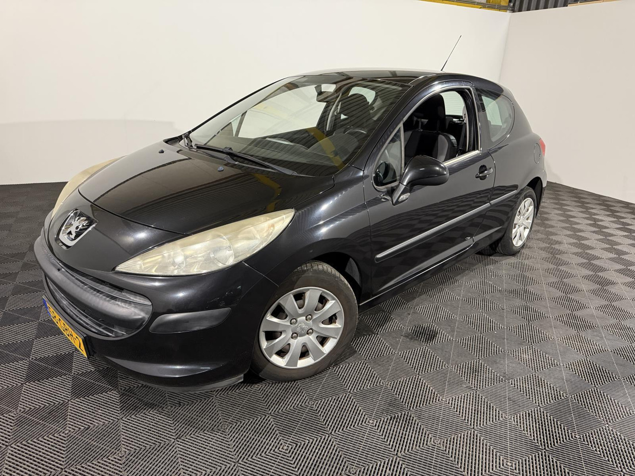 Peugeot | 207 | 1.4 VTi Cool 'n Blue | 2008 | 185.053 km | 58GBH2 | Logisch - Hatchback: hình 1 Peugeot | 207 | 1.4 VTi Cool 'n Blue | 2008 | 185.053 km | 58GBH2 | Logisch - Hatchback: hình 1