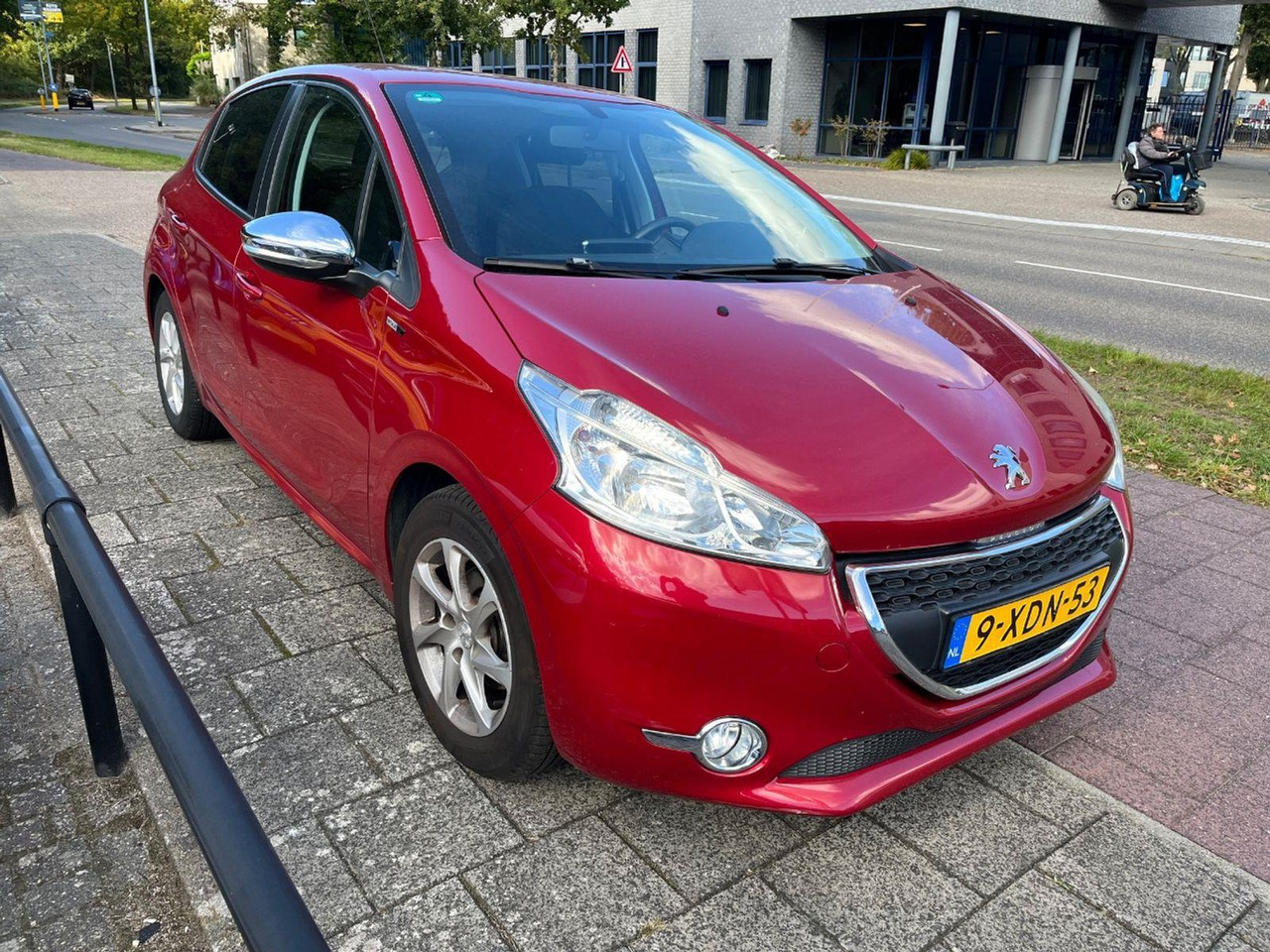 Peugeot 208 1.2 VTi Style | 2014 | 93.815 km | 9XDN53 | NAP: Logisch - Hatchback: hình 2 Peugeot 208 1.2 VTi Style | 2014 | 93.815 km | 9XDN53 | NAP: Logisch - Hatchback: hình 2