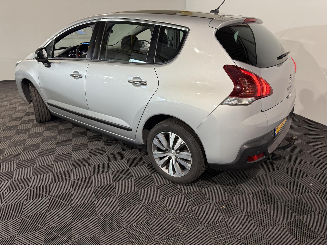 Peugeot 3008 1.6 THP Active | 2014 | 199.032 km | 4-TTB-70 - SUV: hình 2 Peugeot 3008 1.6 THP Active | 2014 | 199.032 km | 4-TTB-70 - SUV: hình 2