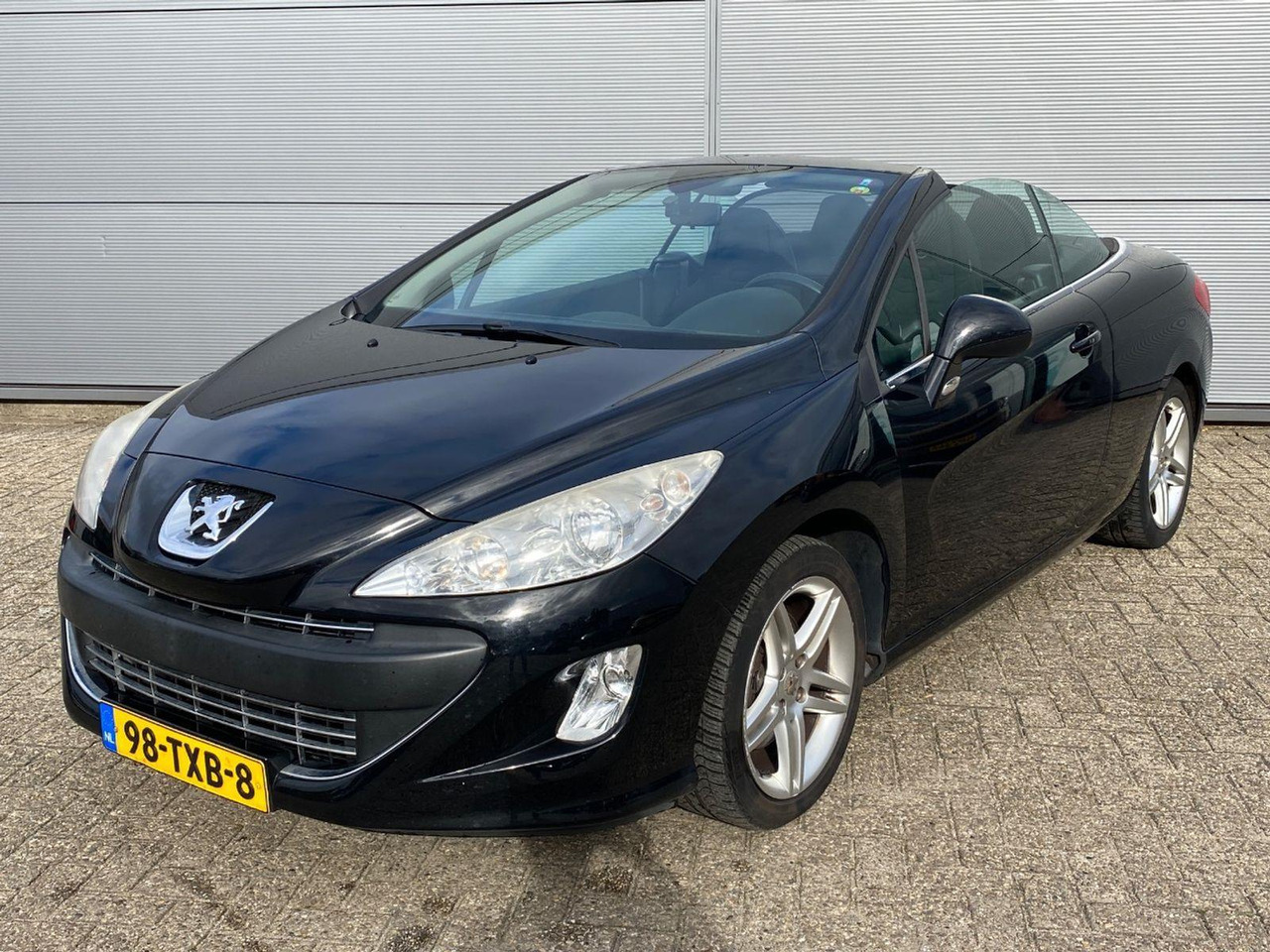 Peugeot 308 CC 1.6 THP Sport Pack | 2011 | 156.692 km | 98TXB8 | NAP: Geen oordeel - Xe hơi: hình 1 Peugeot 308 CC 1.6 THP Sport Pack | 2011 | 156.692 km | 98TXB8 | NAP: Geen oordeel - Xe hơi: hình 1