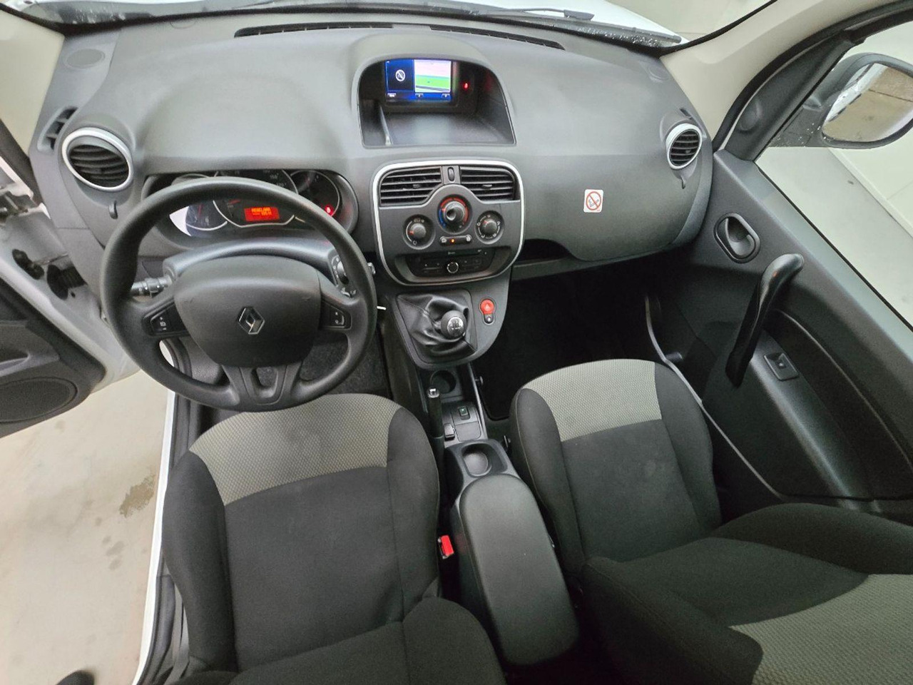 Renault Kangoo 1.5 Blue dCi 80 Comfort | 2020 | 118.122 km | VTL58N | NAP: Geen oordeel - Xe van nhỏ gọn: hình 5 Renault Kangoo 1.5 Blue dCi 80 Comfort | 2020 | 118.122 km | VTL58N | NAP: Geen oordeel - Xe van nhỏ gọn: hình 5