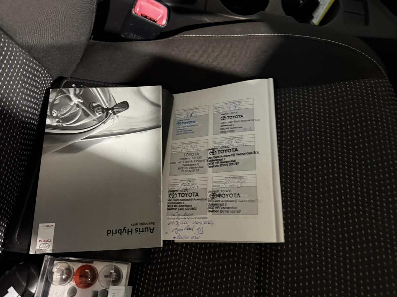 Toyota Auris 1.8 Hybrid Dynamic | 2013 | 191.085 km | 5-KBL-67 - Hatchback: hình 5 Toyota Auris 1.8 Hybrid Dynamic | 2013 | 191.085 km | 5-KBL-67 - Hatchback: hình 5