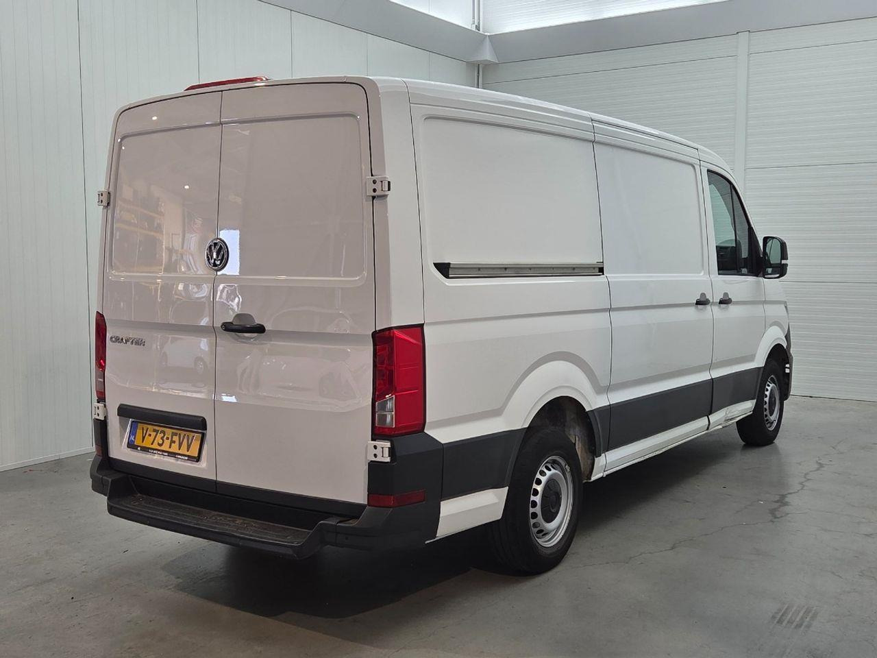 Volkswagen Crafter 35 2.0 TDI L3H3 Highline | 2020 | 199.450 km | V73FVV | NAP: Geen oordeel - Xe van chở hàng: hình 4 Volkswagen Crafter 35 2.0 TDI L3H3 Highline | 2020 | 199.450 km | V73FVV | NAP: Geen oordeel - Xe van chở hàng: hình 4