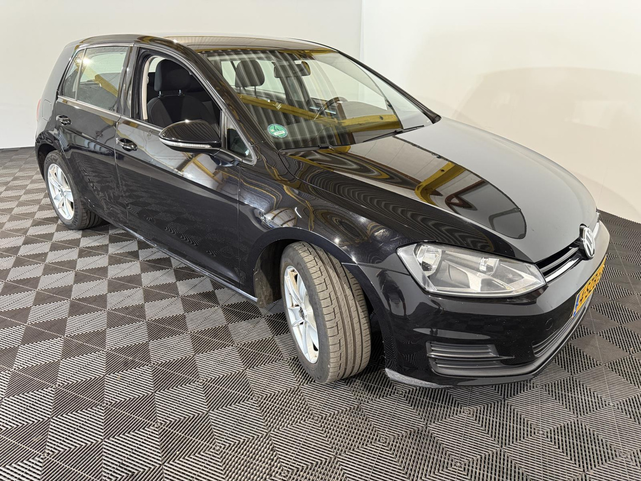 Volkswagen Golf 1.2 TSI Trendline | 2014 | 177.959 km | 4-SZB-60 - Hatchback: hình 3 Volkswagen Golf 1.2 TSI Trendline | 2014 | 177.959 km | 4-SZB-60 - Hatchback: hình 3