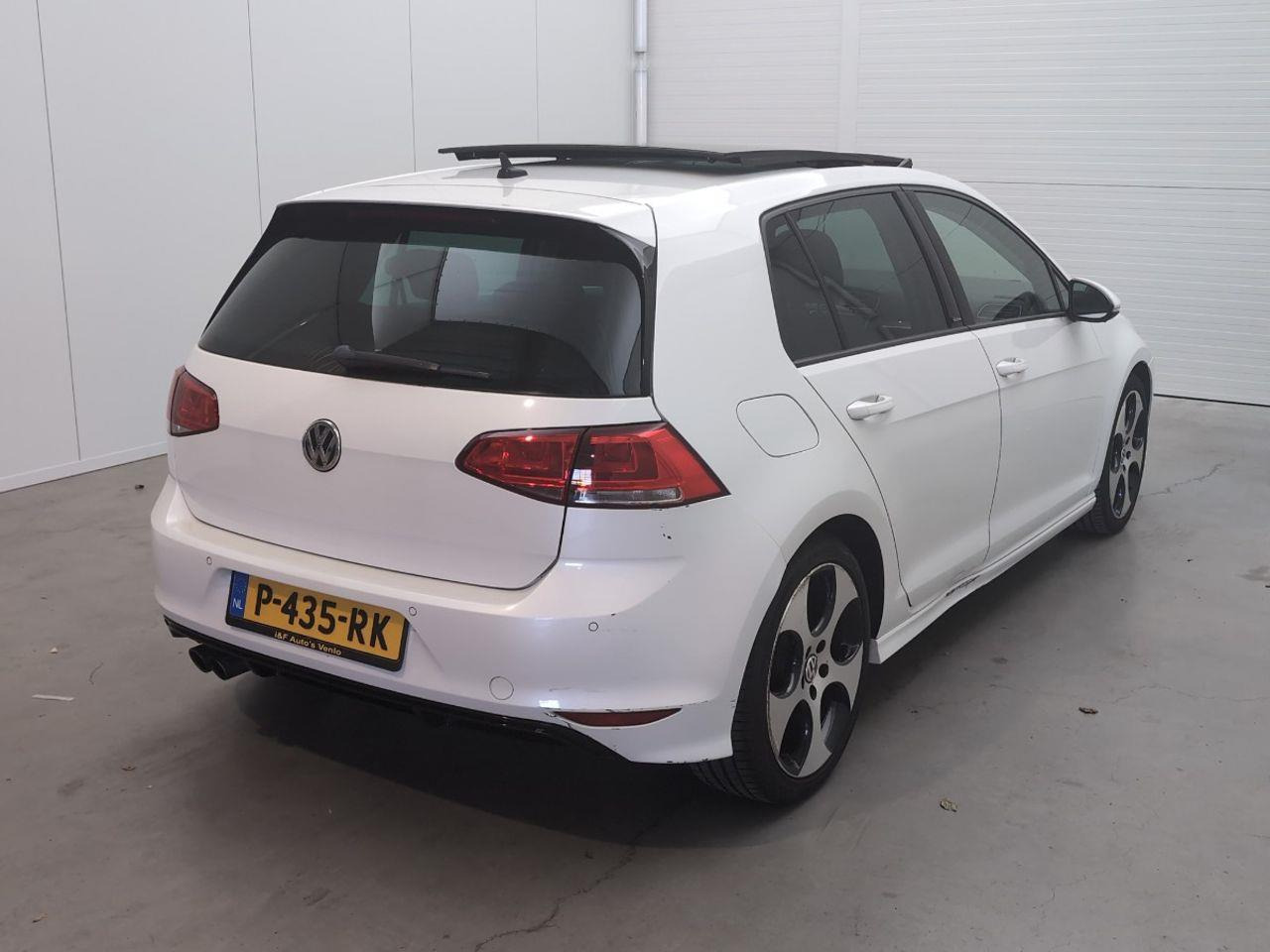 Volkswagen Golf 1.4 TSI Connected Series | 2017 | 114.917 km | Automaat | P435RK | NAP: Geen oordeel - Hatchback: hình 4 Volkswagen Golf 1.4 TSI Connected Series | 2017 | 114.917 km | Automaat | P435RK | NAP: Geen oordeel - Hatchback: hình 4
