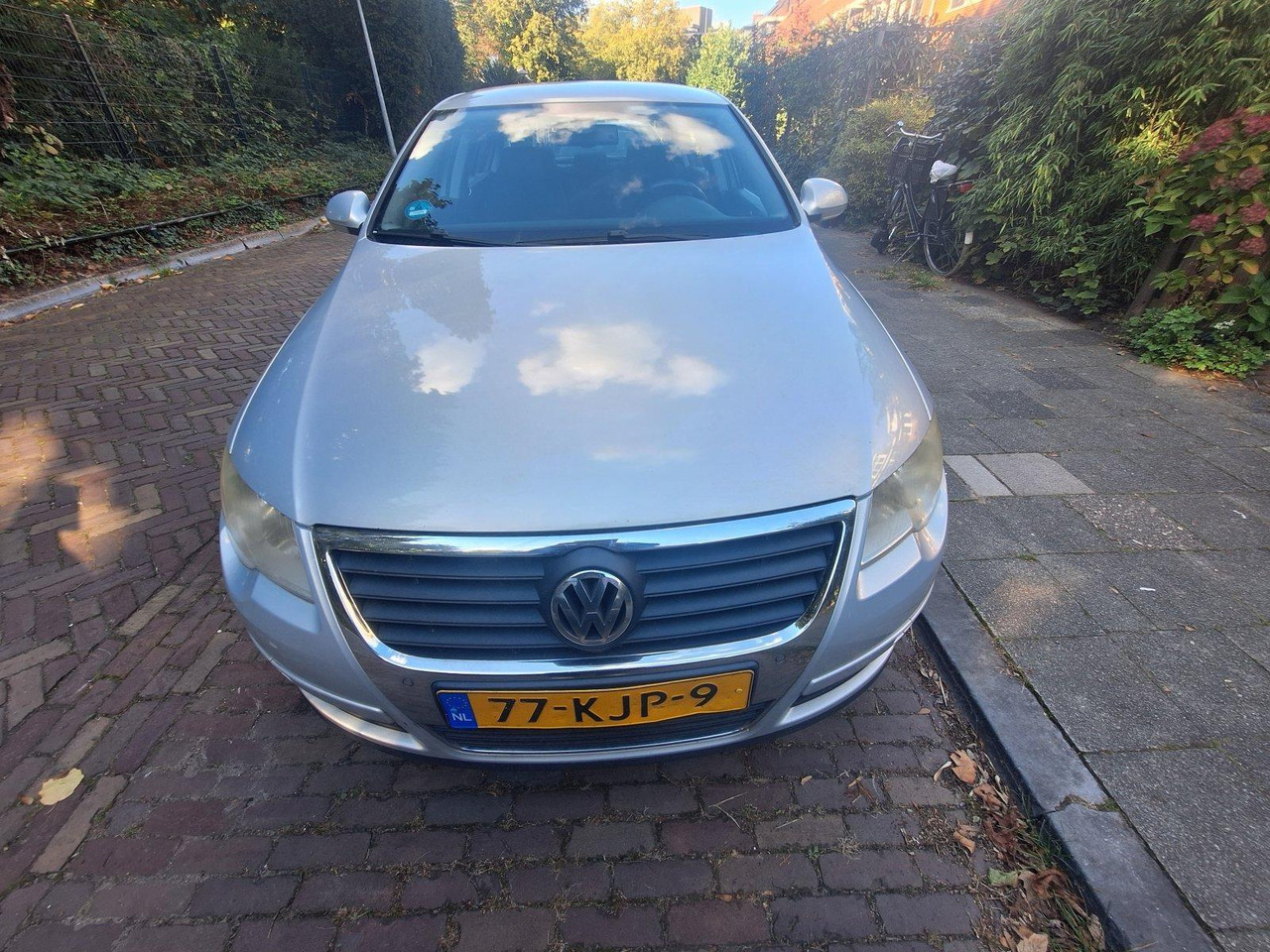 Volkswagen | Passat | 1.9 TDI Comfortline | 2010 | 314.746 km | 77KJP9 | Logisch - Sedan: hình 4 Volkswagen | Passat | 1.9 TDI Comfortline | 2010 | 314.746 km | 77KJP9 | Logisch - Sedan: hình 4