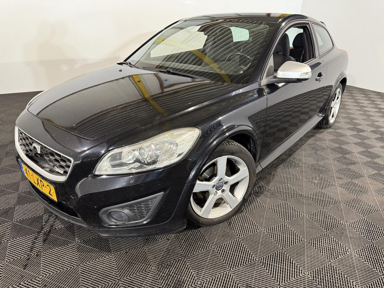 Volvo C30 1.6 R-Edition | 2010 | 284.821 km | 41-LXP-2 - Hatchback: hình 1 Volvo C30 1.6 R-Edition | 2010 | 284.821 km | 41-LXP-2 - Hatchback: hình 1