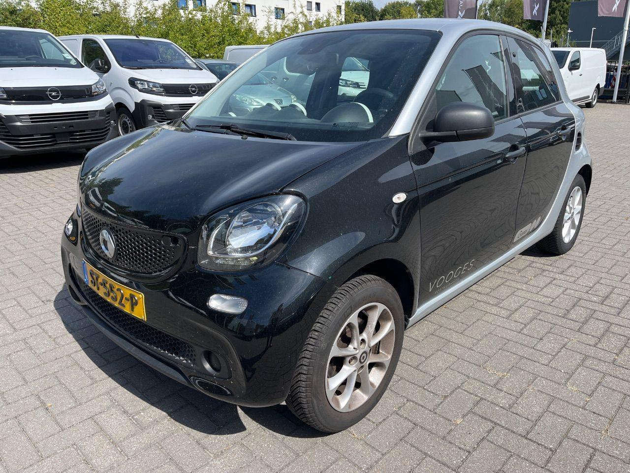 Smart forfour 1.0 Business Solution | 2018 | 69.298 km | ST552P | NAP: Logisch - Hatchback: hình 1 Smart forfour 1.0 Business Solution | 2018 | 69.298 km | ST552P | NAP: Logisch - Hatchback: hình 1