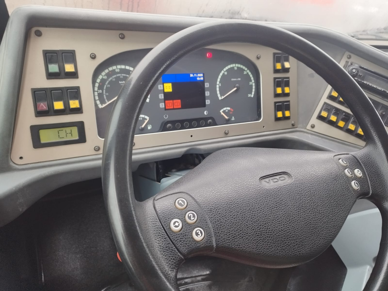 DEMAG AC200 - Cẩu bánh lốp: hình 5 DEMAG AC200 - Cẩu bánh lốp: hình 5