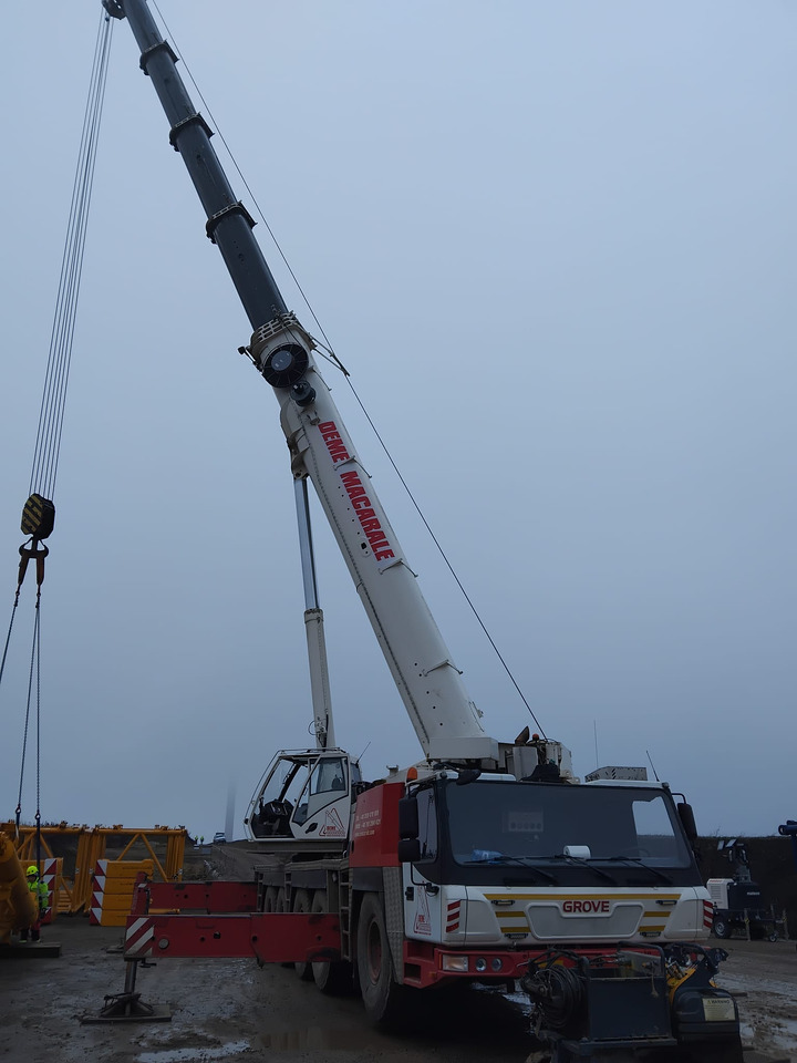 GROVE GMK5220 - Cẩu bánh lốp: hình 2 GROVE GMK5220 - Cẩu bánh lốp: hình 2