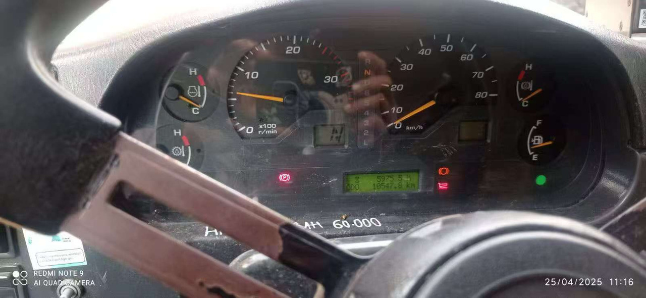 KOMATSU HD785-7 - Xe ben cứng/ Xe chở đá: hình 3 KOMATSU HD785-7 - Xe ben cứng/ Xe chở đá: hình 3