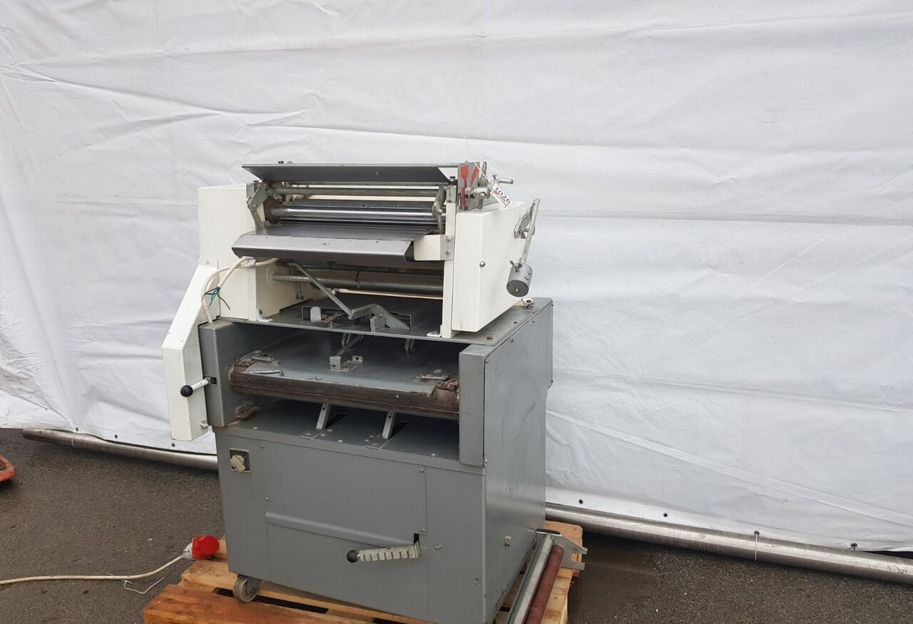 Universal Frkalica za kifle - Thiết bị làm bánh: hình 1 Universal Frkalica za kifle - Thiết bị làm bánh: hình 1