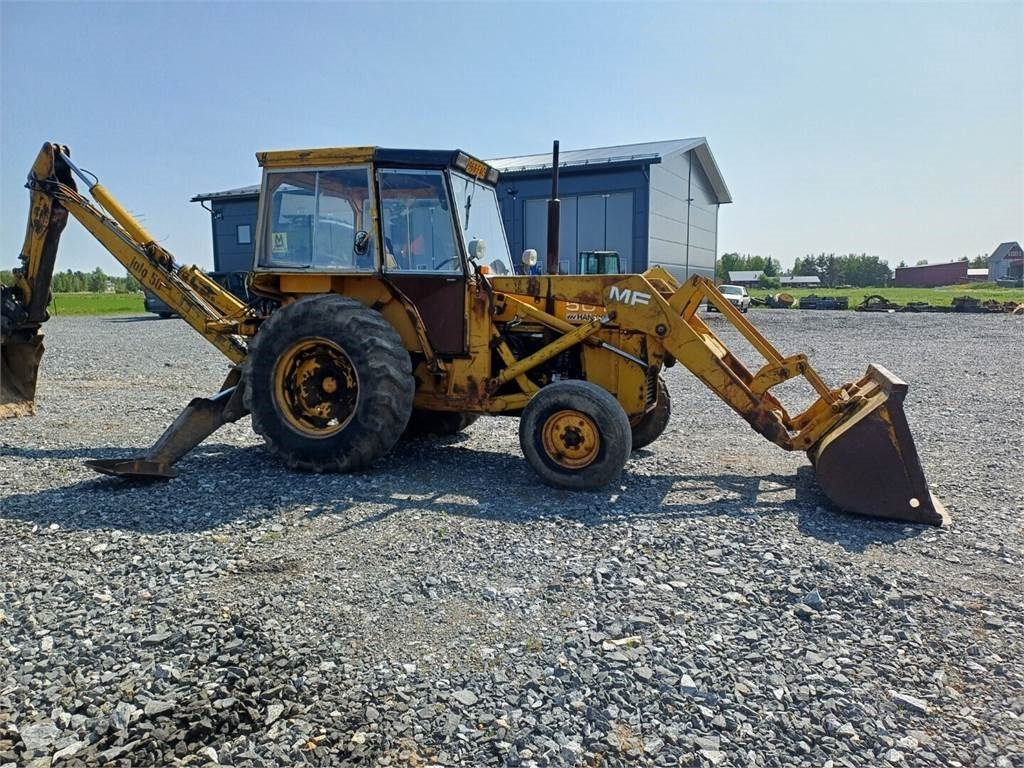 Massey Ferguson 50B traktorikaivuri - Máy xúc trước múc sau: hình 5 Massey Ferguson 50B traktorikaivuri - Máy xúc trước múc sau: hình 5