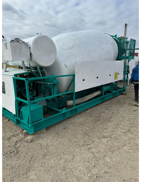 CIFA Concrete Mixer with own engine - Máy trộn bê tông: hình 1 CIFA Concrete Mixer with own engine - Máy trộn bê tông: hình 1