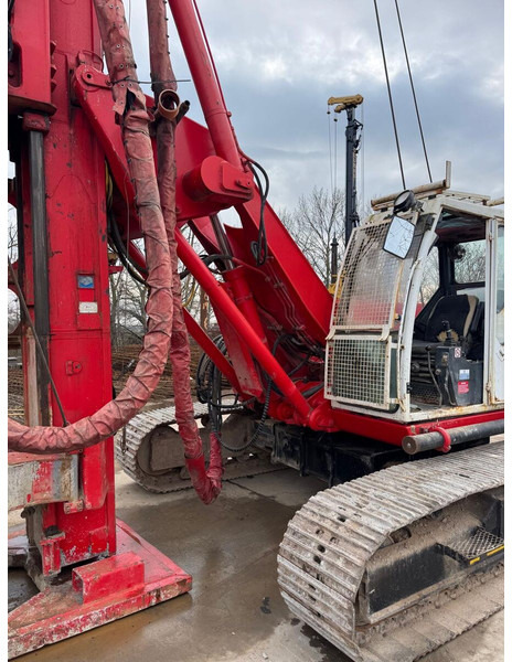 Soilmec R312 - Giàn khoan: hình 3 Soilmec R312 - Giàn khoan: hình 3