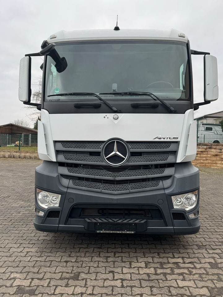 Mercedes-Benz Antos 1836L/4x2/2t.LBW/2xAHK/aus.1Hand/16.Pal. - Xe tải đồ uống: hình 2 Mercedes-Benz Antos 1836L/4x2/2t.LBW/2xAHK/aus.1Hand/16.Pal. - Xe tải đồ uống: hình 2