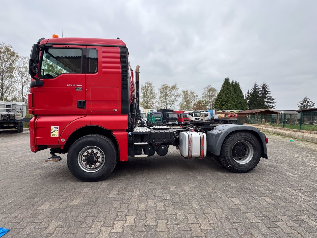 MAN TGX 18.500/Kipphyd./4x4/TÜV-NEU/Top-Zustand! - Xe đầu kéo: hình 4 MAN TGX 18.500/Kipphyd./4x4/TÜV-NEU/Top-Zustand! - Xe đầu kéo: hình 4