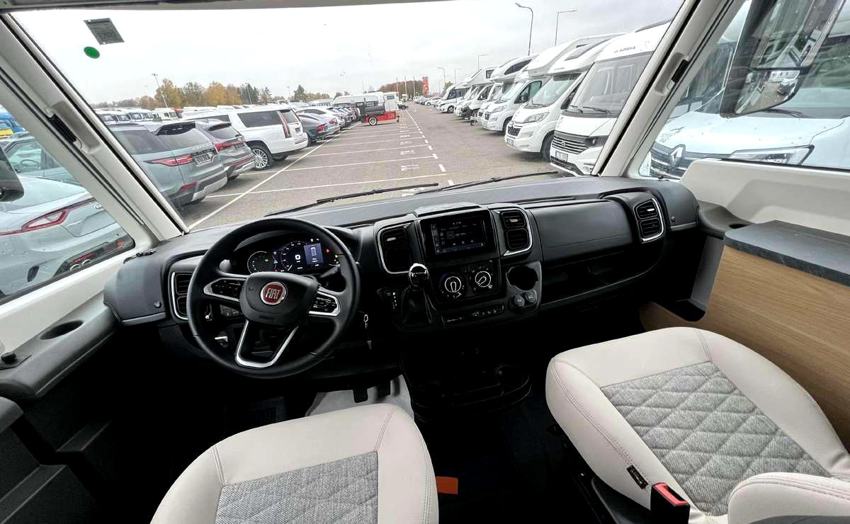 ADRIA Sonic 700DC - Xe cắm trại tích hợp: hình 4 ADRIA Sonic 700DC - Xe cắm trại tích hợp: hình 4