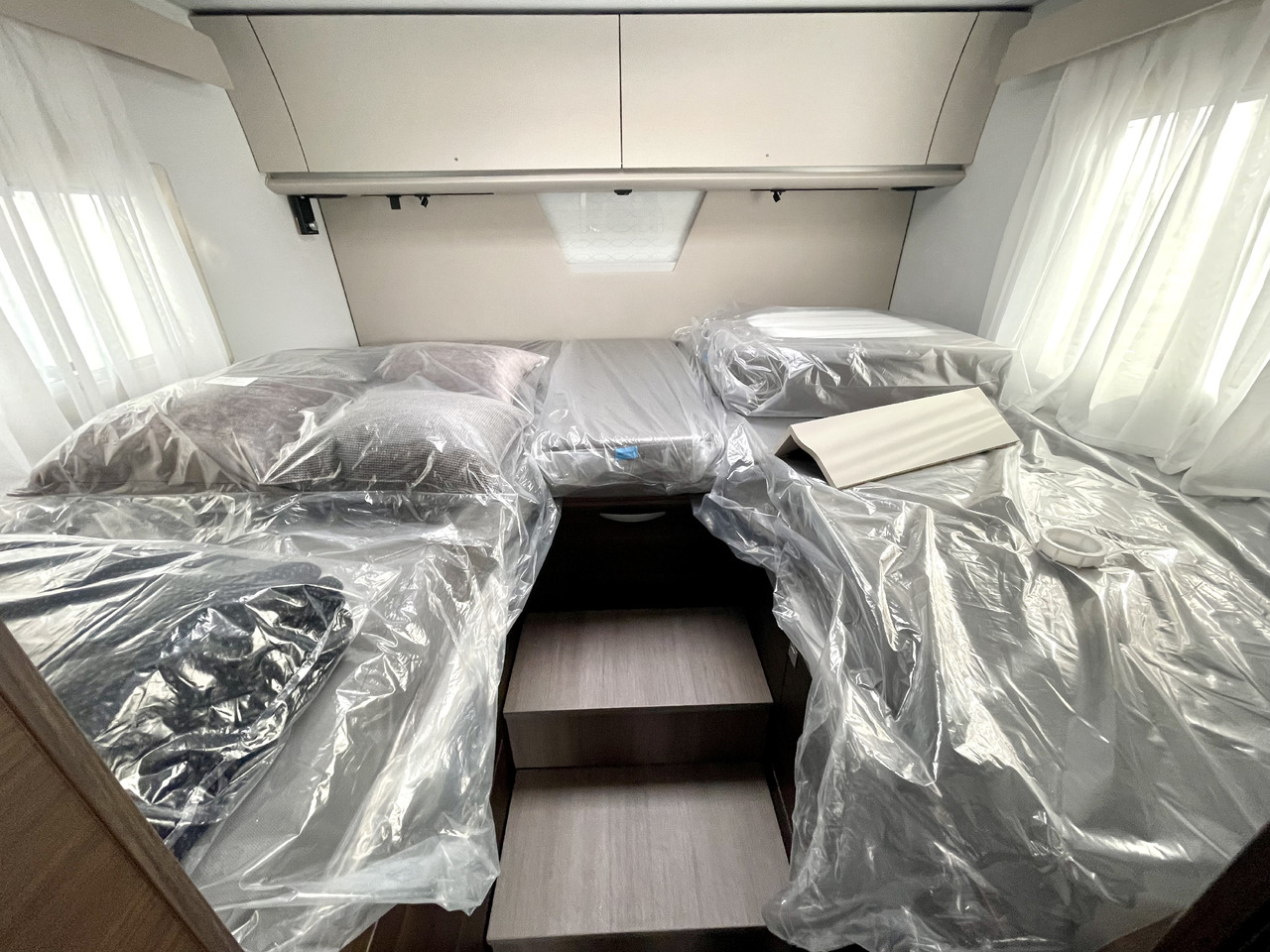 ADRIA Sonis Supreme - Xe cắm trại tích hợp: hình 5 ADRIA Sonis Supreme - Xe cắm trại tích hợp: hình 5