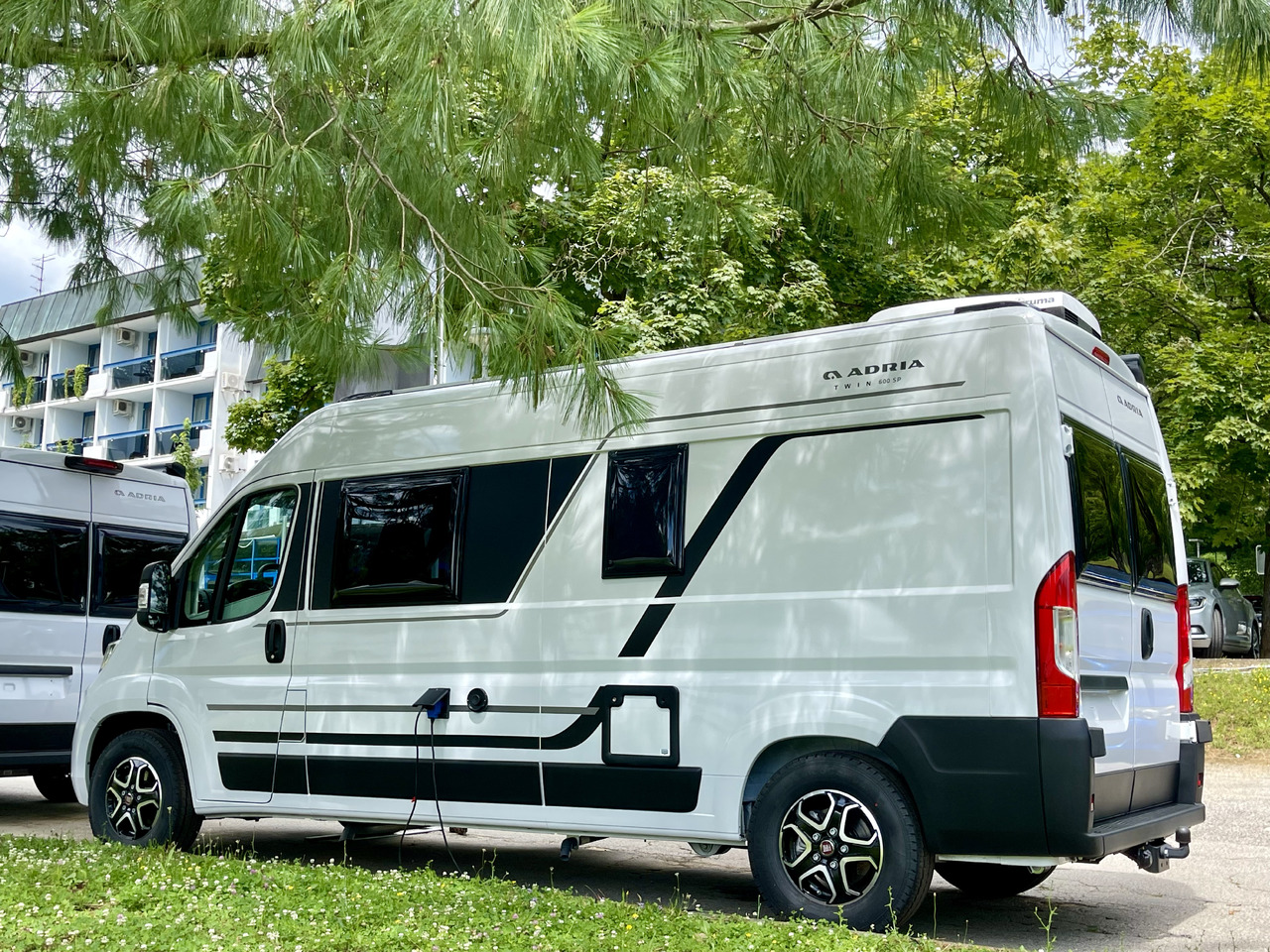 ADRIA Twin 640 SLB - Xe van cắm trại: hình 3 ADRIA Twin 640 SLB - Xe van cắm trại: hình 3