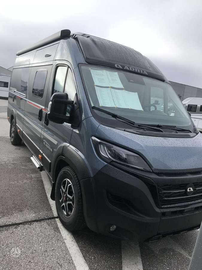 ADRIA Twin Sport 640 SG - Xe van cắm trại: hình 1 ADRIA Twin Sport 640 SG - Xe van cắm trại: hình 1
