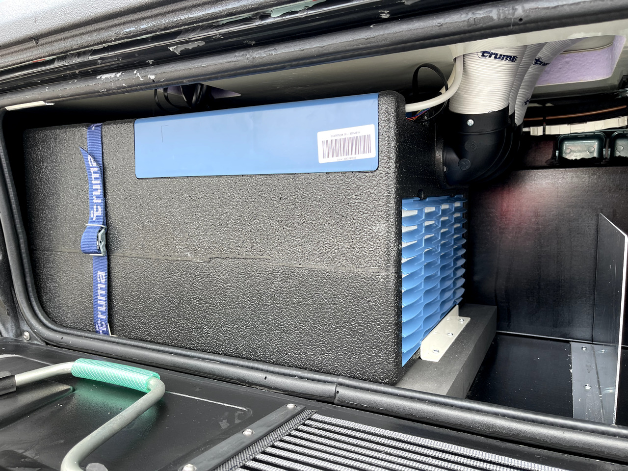 Xe cắm trại bán tích hợp mới Hymer Venture S: hình 16