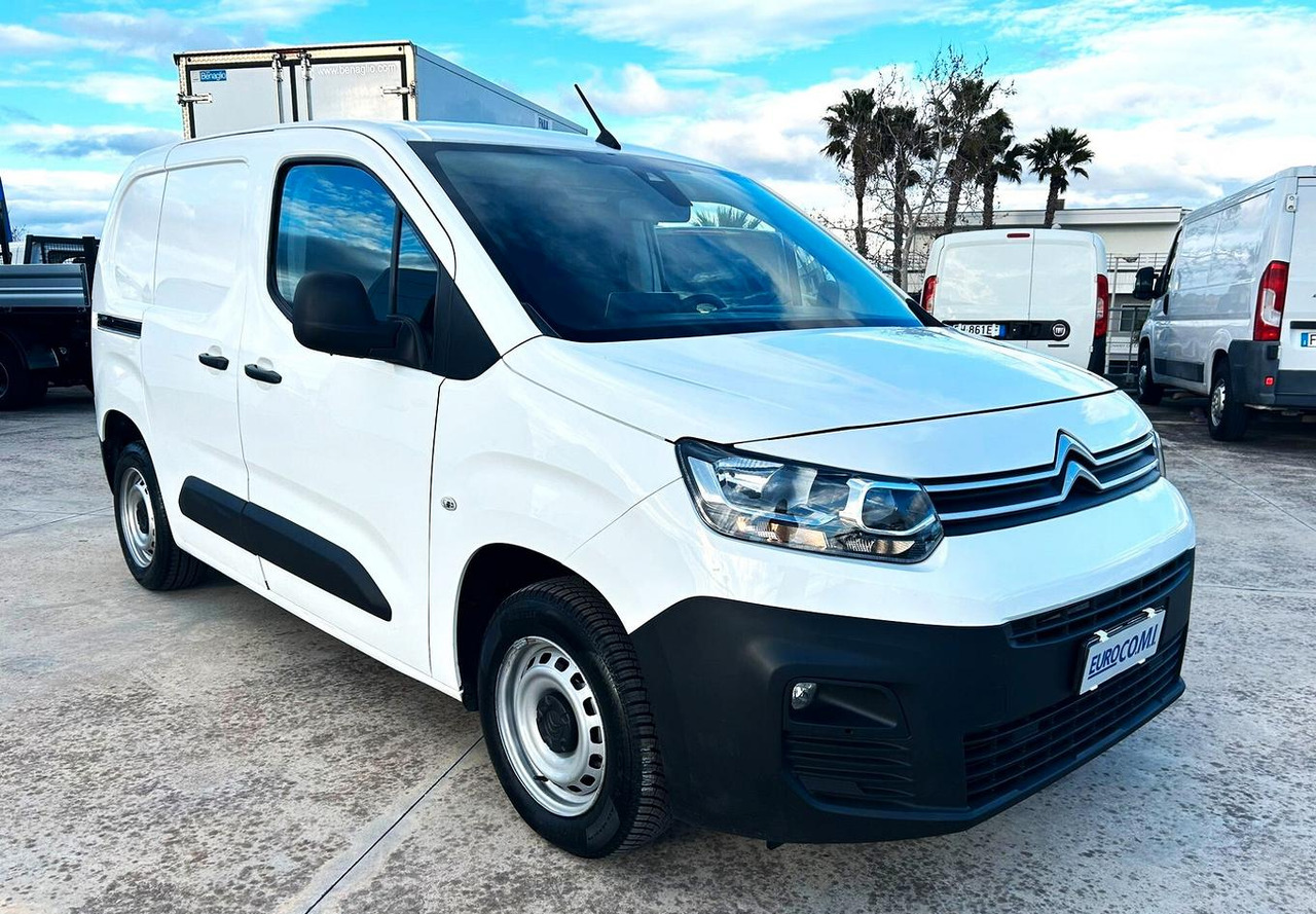 Citroen Berligno 1.6 HDi 100 cv 3 posti - Xe van nhỏ gọn: hình 3 Citroen Berligno 1.6 HDi 100 cv 3 posti - Xe van nhỏ gọn: hình 3