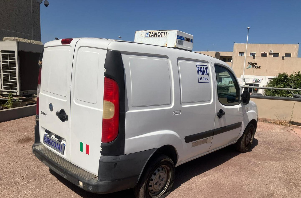 DOBLO' CON COIBENTAZIONE E GRUPPO FRIGO - Xe van đông lạnh: hình 5 DOBLO' CON COIBENTAZIONE E GRUPPO FRIGO - Xe van đông lạnh: hình 5