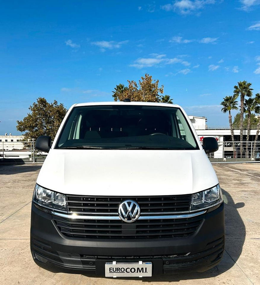 Volkswagen Transporter 2.0 TDi 150 cv - Xe van chở hàng: hình 2 Volkswagen Transporter 2.0 TDi 150 cv - Xe van chở hàng: hình 2