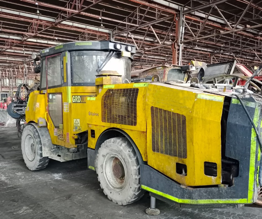 EPIROC BOLTEC S - Máy móc đào mỏ: hình 1 EPIROC BOLTEC S - Máy móc đào mỏ: hình 1