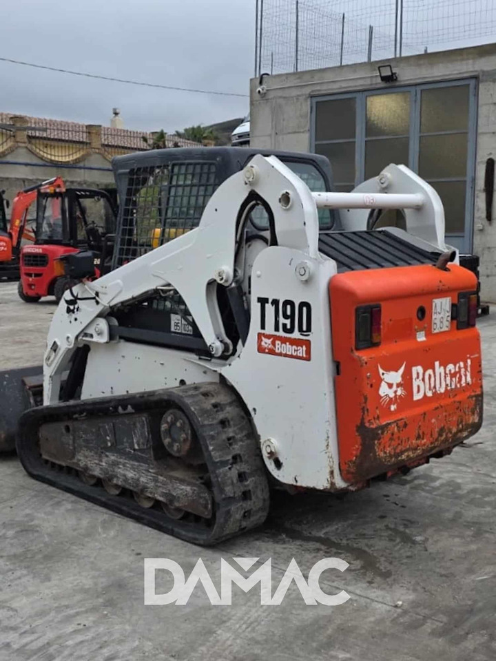 BOBCAT T190 - Máy xúc lật đa năng: hình 3 BOBCAT T190 - Máy xúc lật đa năng: hình 3