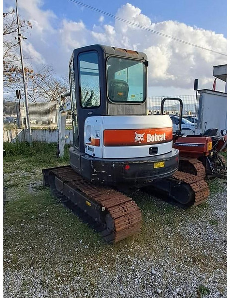 Bobcat E50 - Máy xúc mini: hình 3 Bobcat E50 - Máy xúc mini: hình 3